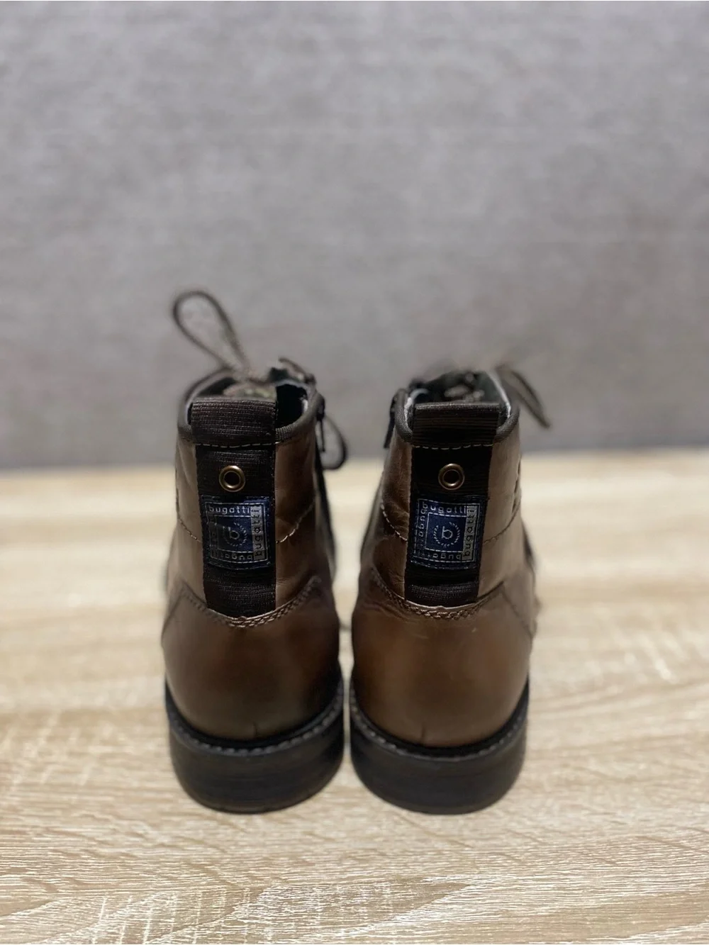 Bugatti Men's Brown Leather Chukka Lace-Up Boots
